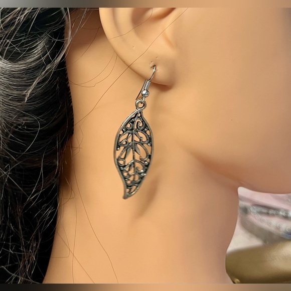 Jewelry lot, (GUC) 10 pc silver tone faux pearl - jewelry - Picture 10 of 17